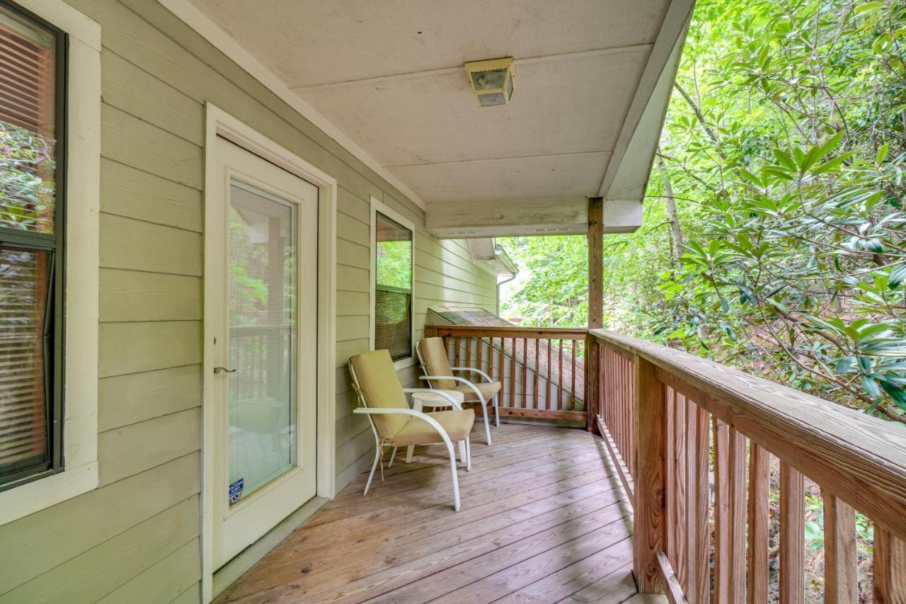 Gatlinburg Vacation Rental Balcony With Hot Tub! Exterior photo
