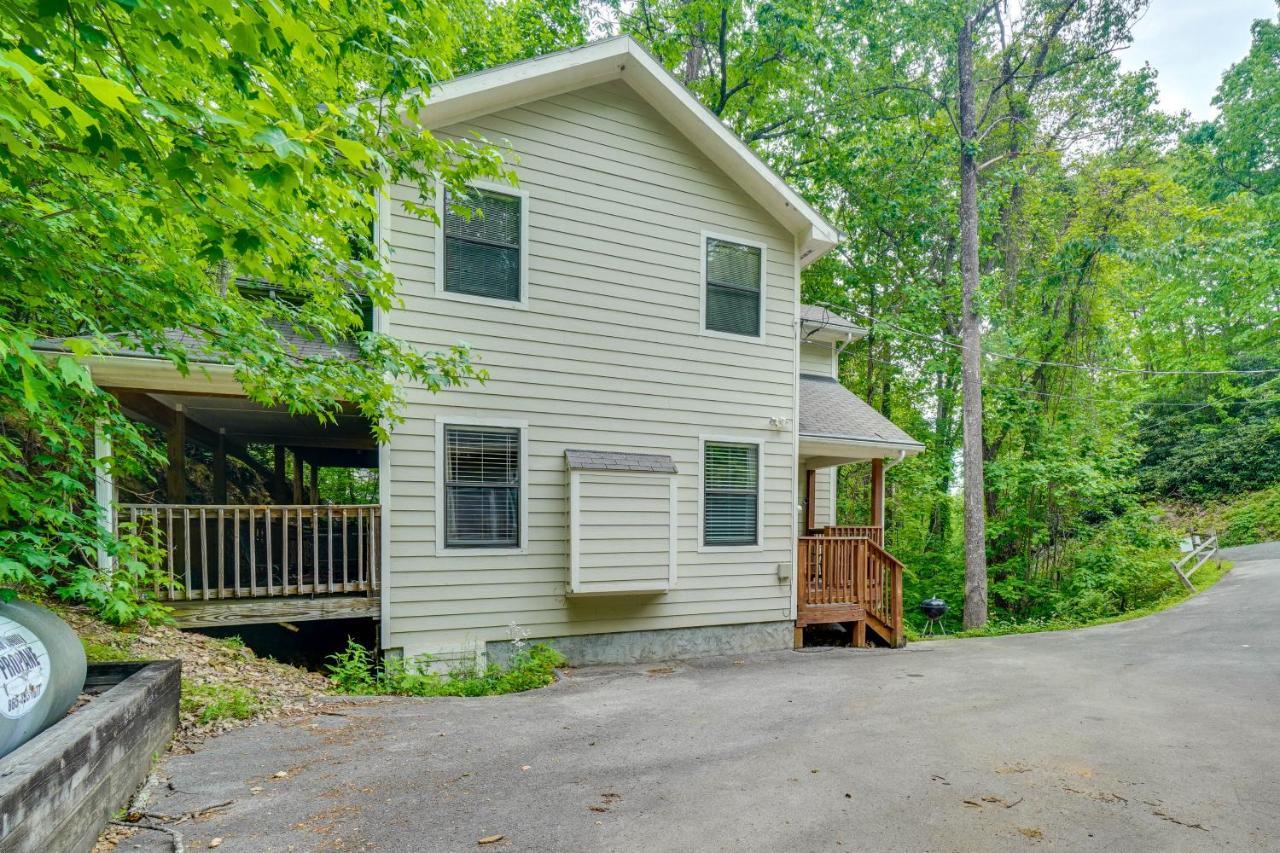Gatlinburg Vacation Rental Balcony With Hot Tub! Exterior photo